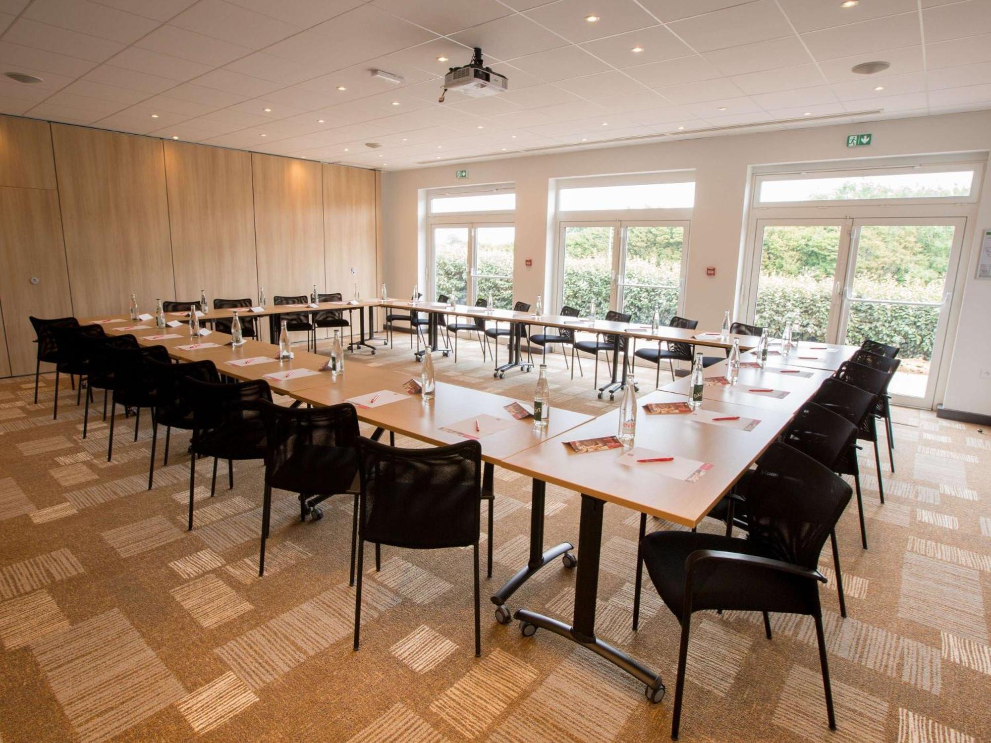 Ibis Cherbourg La Glacerie Exterior photo