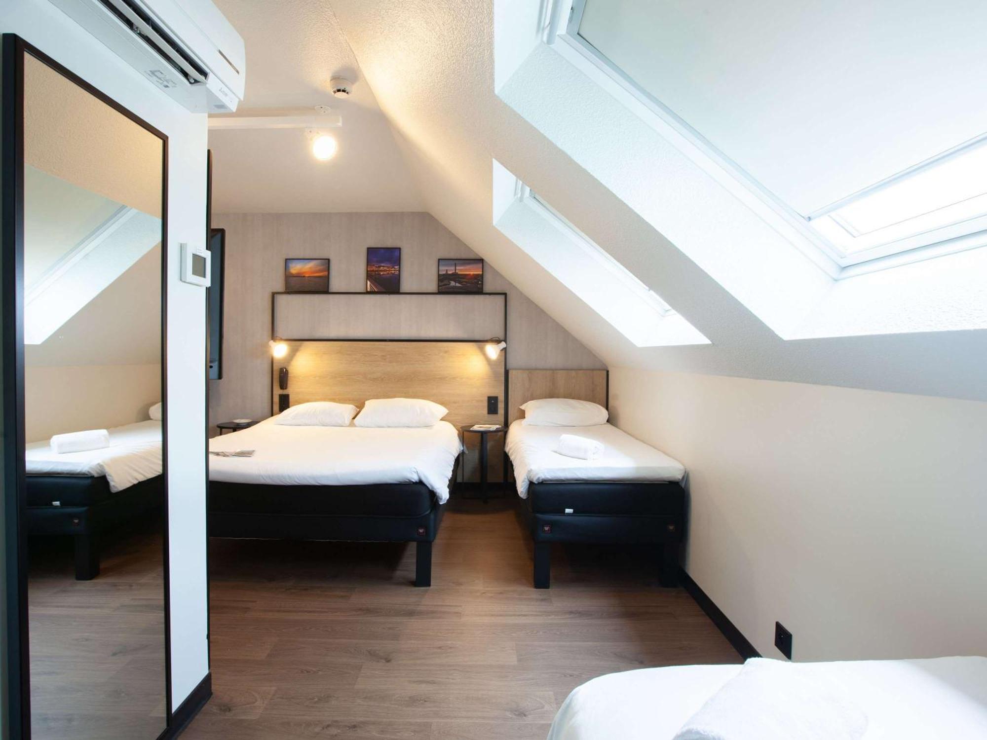Ibis Cherbourg La Glacerie Exterior photo