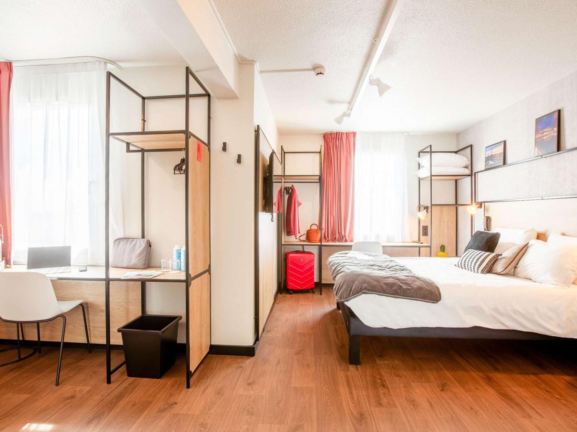 Ibis Cherbourg La Glacerie Exterior photo