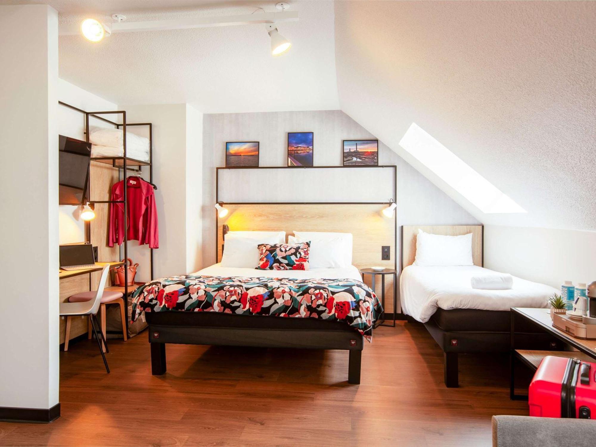 Ibis Cherbourg La Glacerie Exterior photo