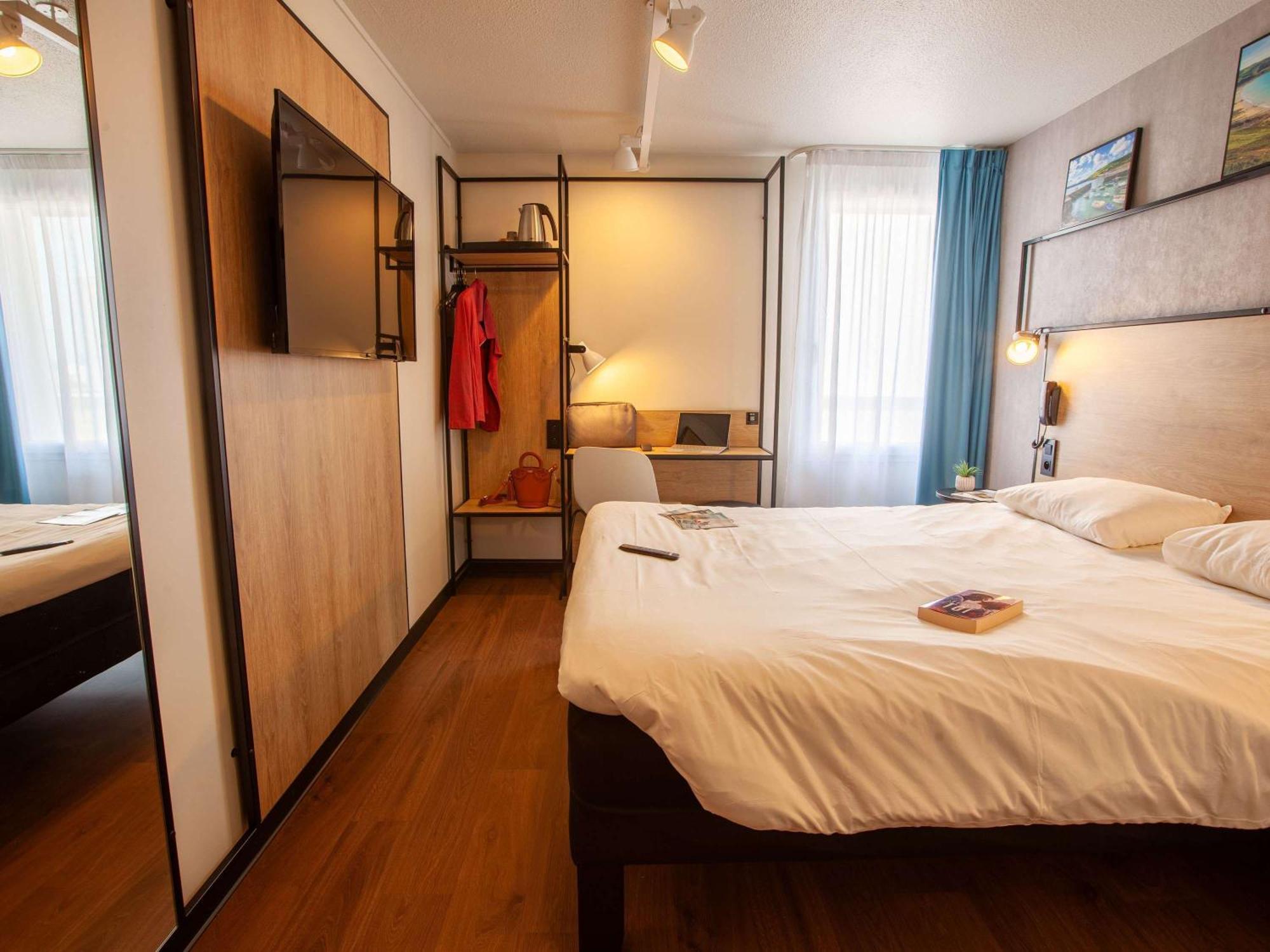 Ibis Cherbourg La Glacerie Exterior photo